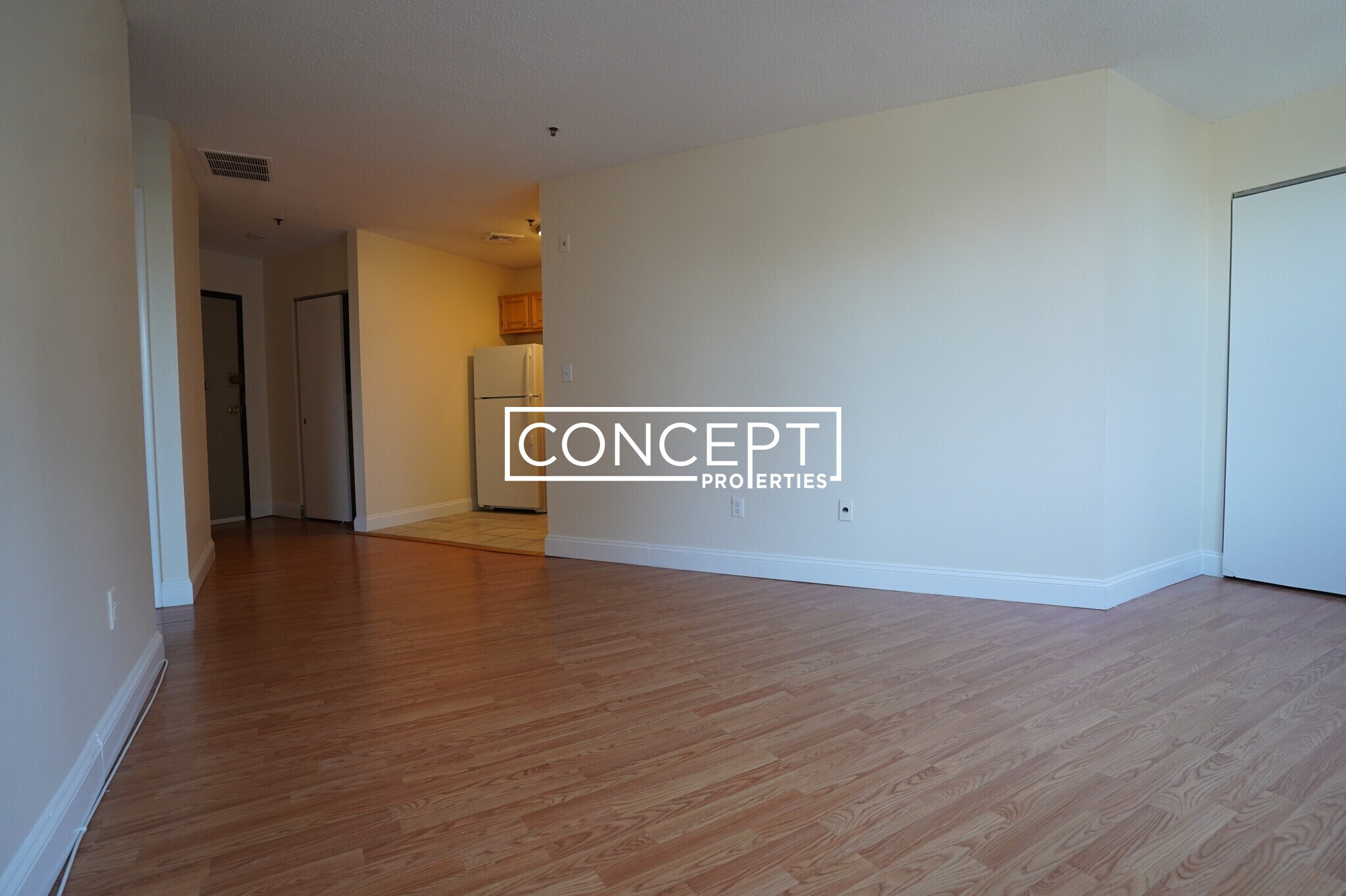 Building Photo - 1126 Boylston St
