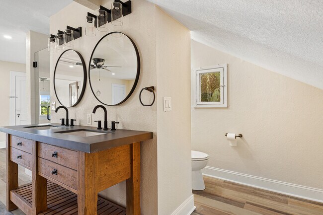 Building Photo - 3310 E Maritana Dr