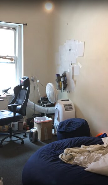 Building Photo - 16 Aberdeen St