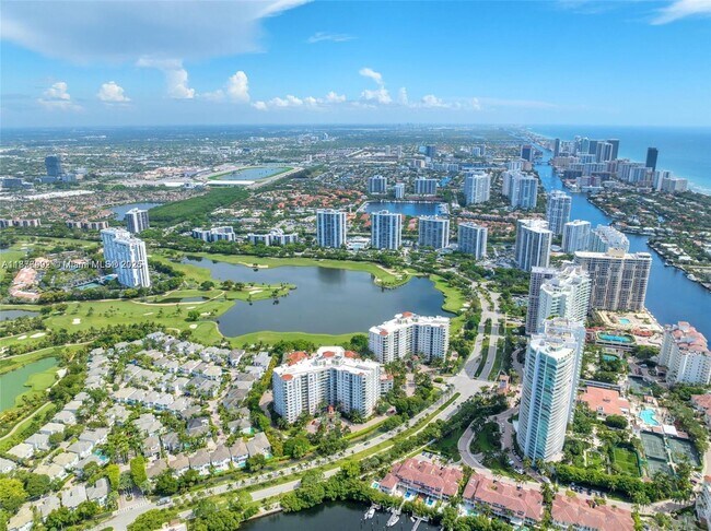 Building Photo - 20000 E Country Club Dr