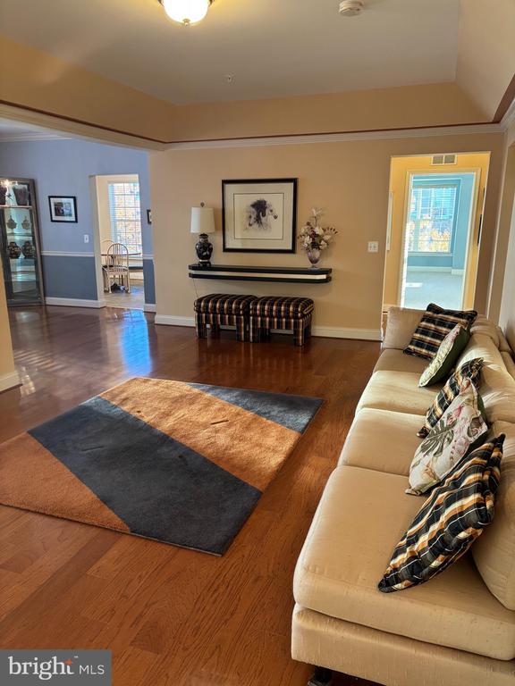 Building Photo - 7300 Travertine Dr