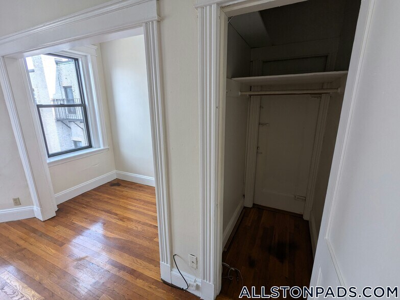 Building Photo - 1152 Commonwealth Ave