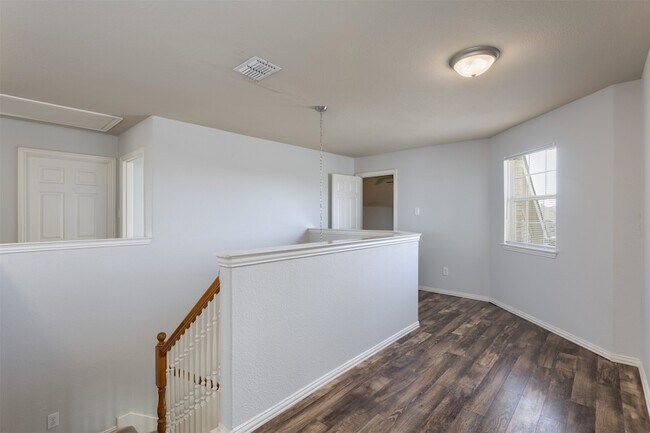 Building Photo - 14504 Eaglemont Dr