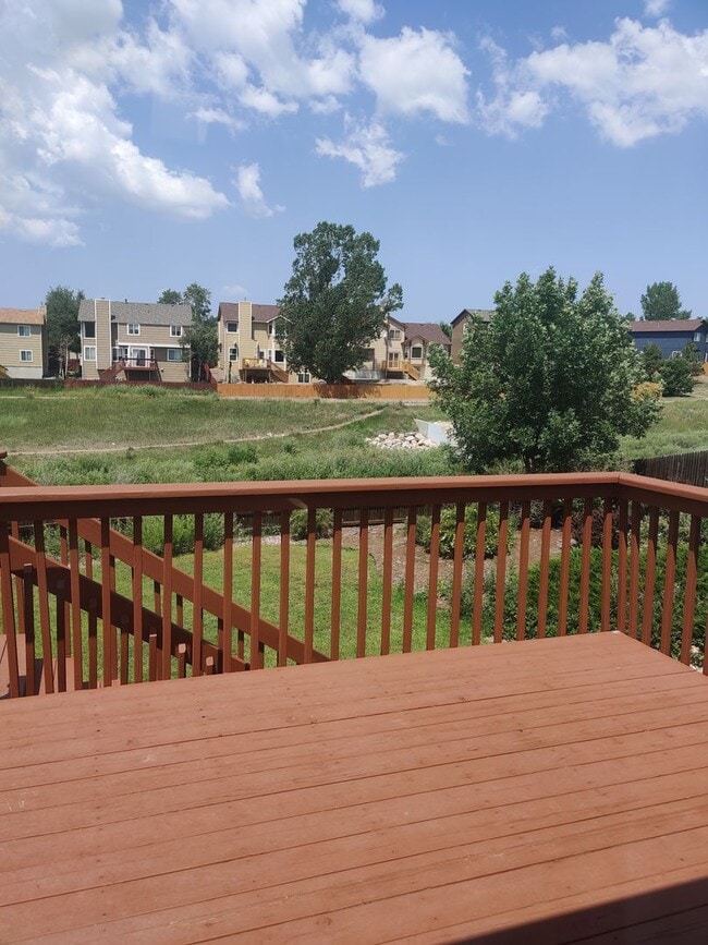 Building Photo - Beautiful 4 Bedroom Ranch Style Home Avail...