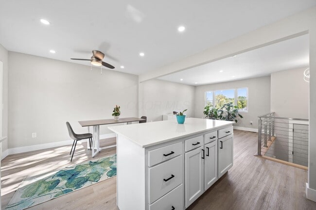 Building Photo - 299 Lombard Rd