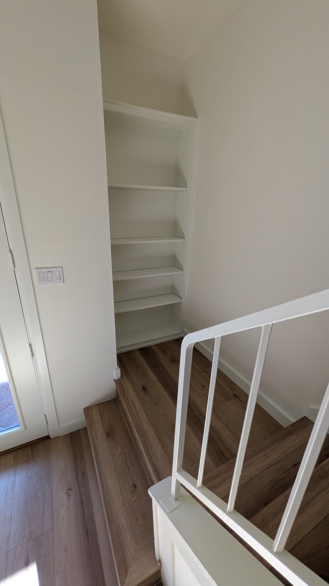 Building Photo - 3944 Buena Vista St