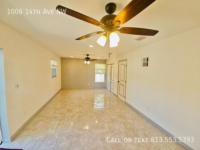 Building Photo - 1006 14th Ave NW