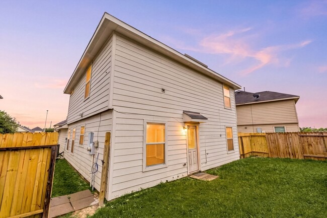 Building Photo - 21415 Partha Way