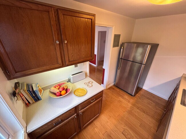 Building Photo - Fully Furnished 2 Bed 2 Bath Condo In Serene Arlington Oaks