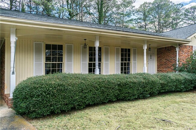 Building Photo - 2449 Midvale Ct