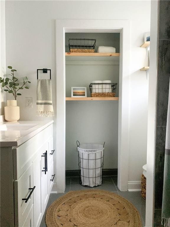 Building Photo - 1580 Pineview Terrace SW