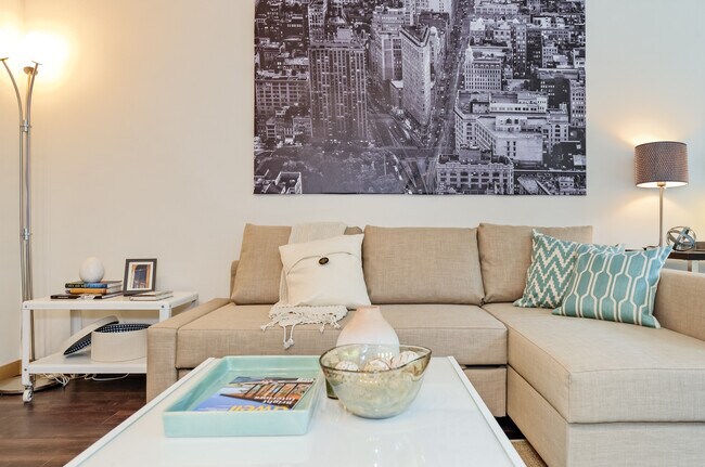 Building Photo - 500 Belmont Ave E