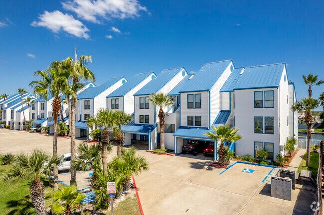 Building Photo - Spinnaker Condominiums