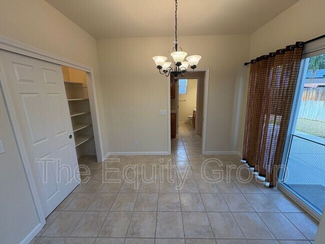 Building Photo - 1155 Meadow Ave