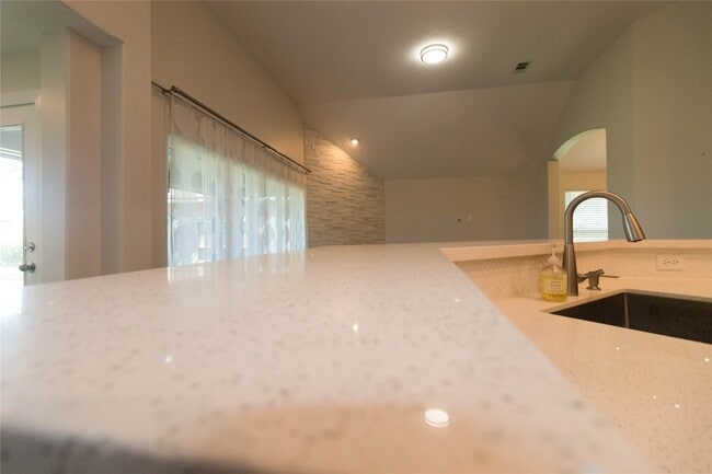 Building Photo - 1318 Ragsdale Ln