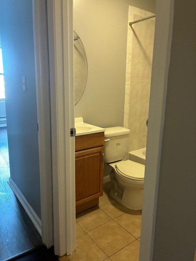 Building Photo - 1719 Pennsylvania Ave