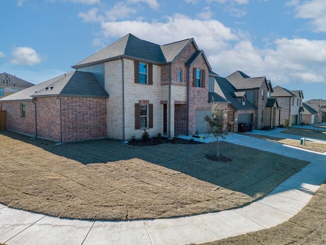 Building Photo - Almost New, Modern Look 4 Bed 3 Bath House in Van Alstyne Available Now!