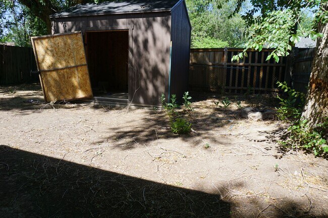 Building Photo - 3670-3672 Atlas Way