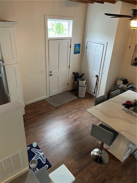 Building Photo - 45 Ayrault St