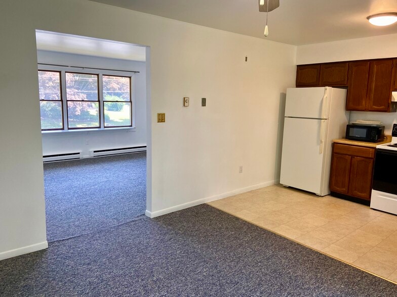 Open floor plan - 2710 S 2nd St