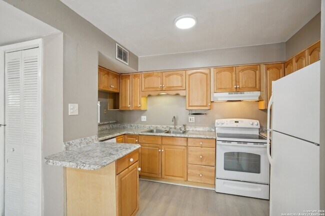 Building Photo - 5023 Concord Ridge
