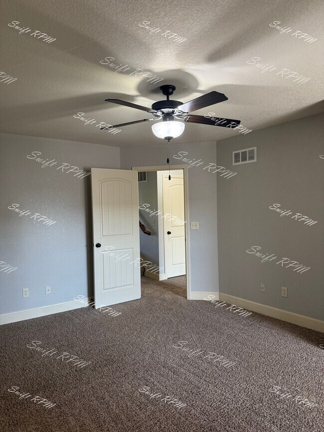 Building Photo - 2213 Burningwood