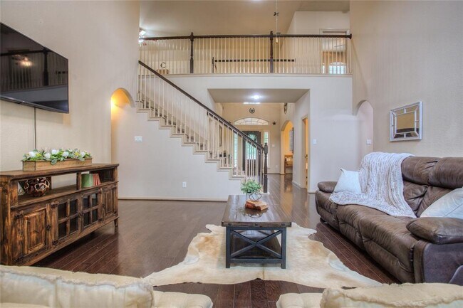 Building Photo - 8470 Coral Cove Pass Ln