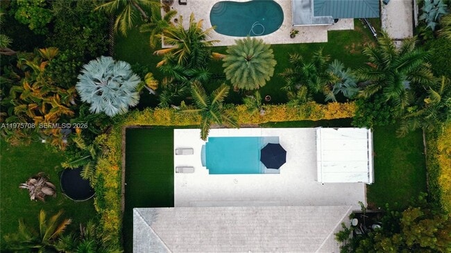 Building Photo - 16550 SW 77th Ct