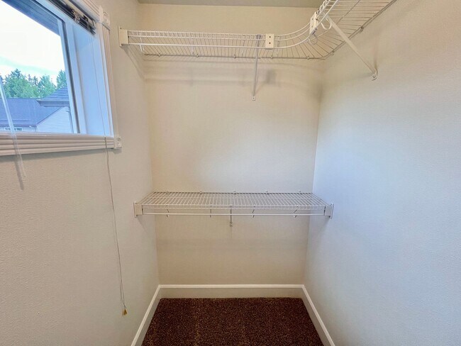 Building Photo - NEWLY RENOVATED! Spacious 2-Bedroom Townhome in a Charming Cul-de-Sac!