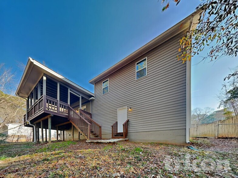 Building Photo - 3395 Sheree Trail