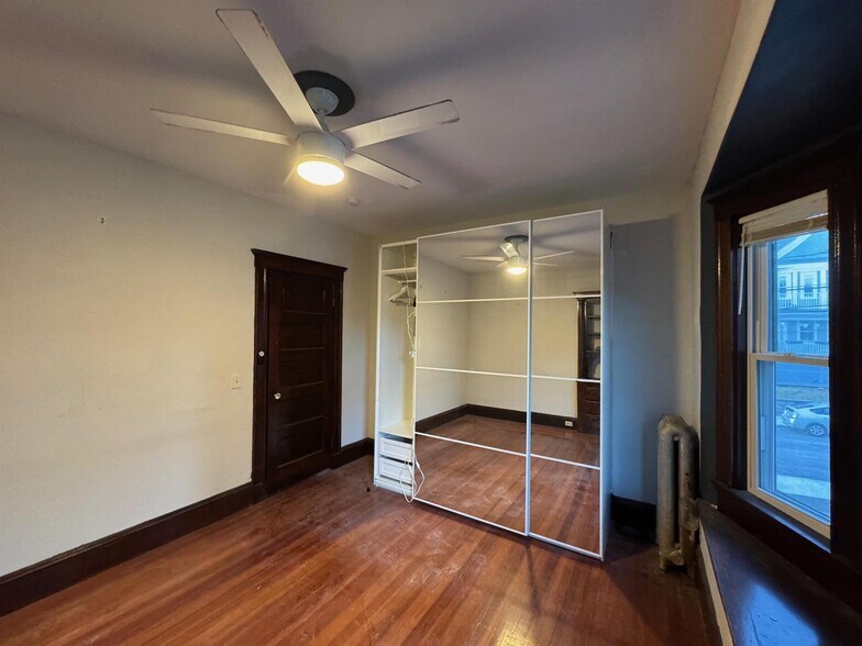 Building Photo - 62 Liberty Ave