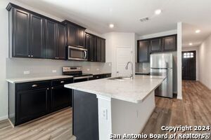 Building Photo - 3020 Muscat Wy
