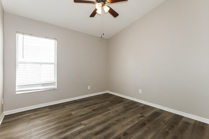 Building Photo - 11515 Mountain Bay Dr