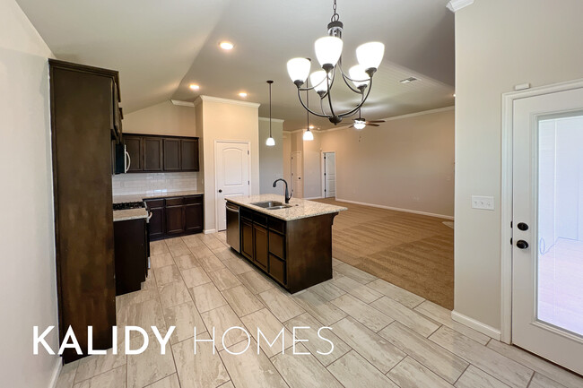 Building Photo - 4812 Crystal Hill Dr
