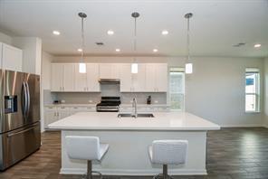 Building Photo - 4810 Emerson Manor Dr
