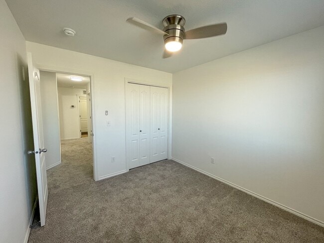Building Photo - 10826 Hackberry St