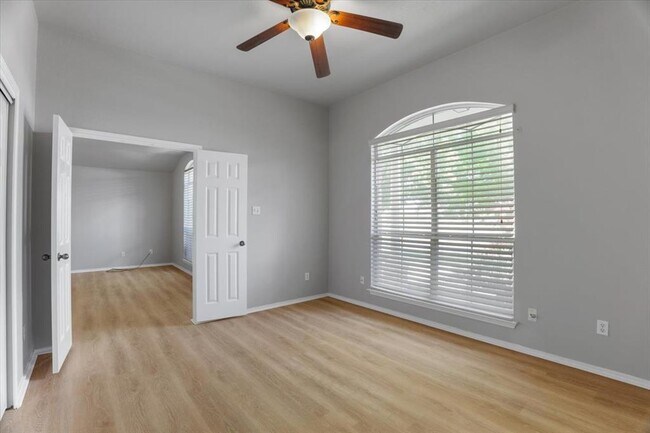Building Photo - 2539 Pearson Way