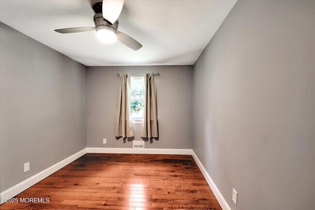 Building Photo - 88 Dutch Lane Rd