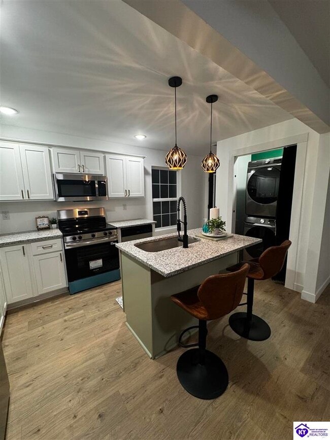 Building Photo - 564 St John Church Rd