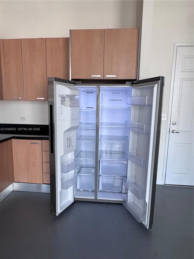 Building Photo - 2100 Van Buren St