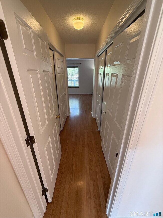 Building Photo - 504 Water Course Row