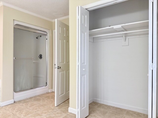 Building Photo - 2231 Willow Creek Rd