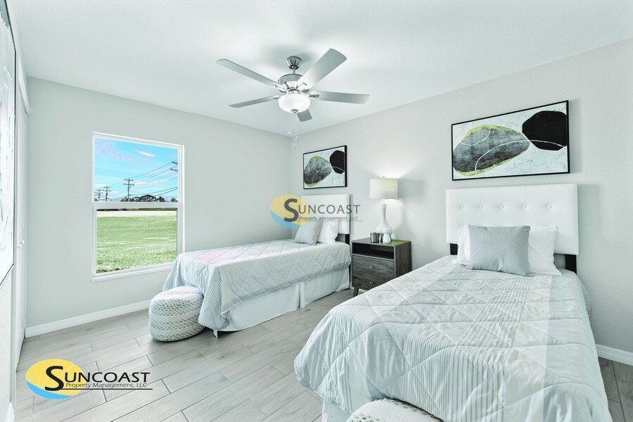 Building Photo - 3929 NE 16th Pl