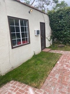 rear garage - 905 S Curson Ave