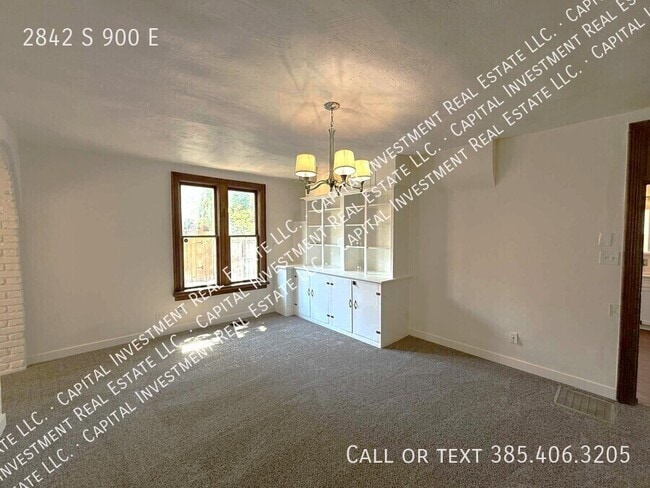 Building Photo - 2842 S 900 E