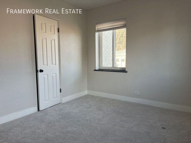 Building Photo - 1524 Wabash St