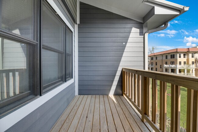 Building Photo - 6914 Willow St NW