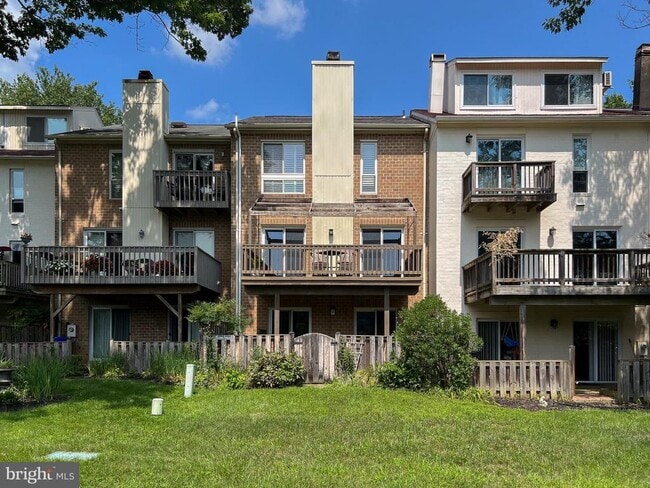 Building Photo - 7261 Dockside Ln