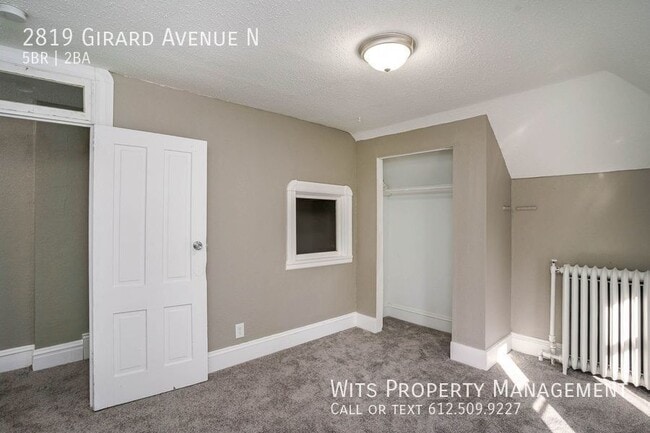 Building Photo - 2819 N Girard Ave