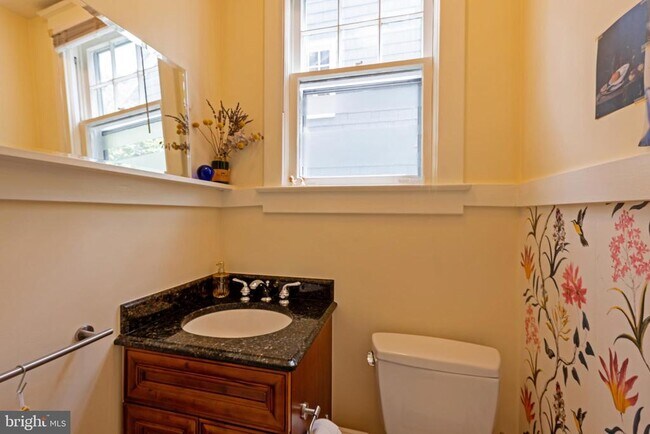 Building Photo - 3512 35th St NW